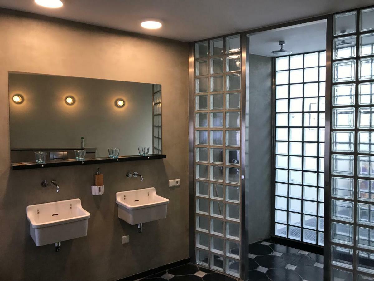 The Art Residence Maastricht Bagian luar foto